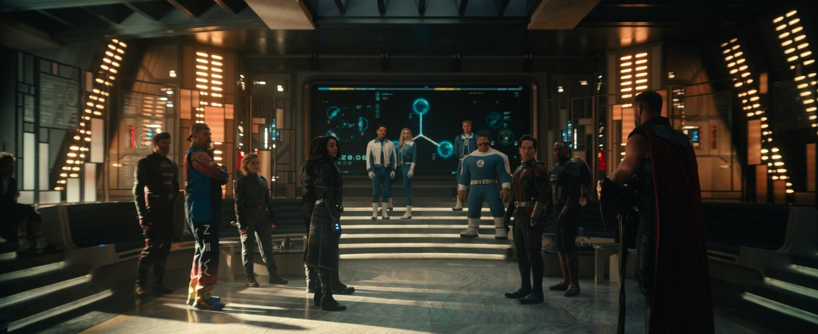 O elenco de Vingadores: Doutor Destino reunido