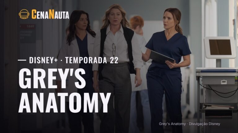 Meredith Grey caminha pelo corredor do hospital em cena da 22ª temporada de Grey's Anatomy
